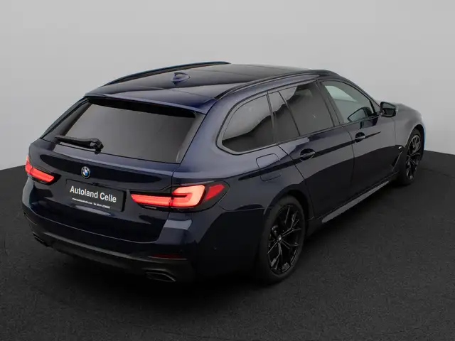 BMW 5 Series view 7