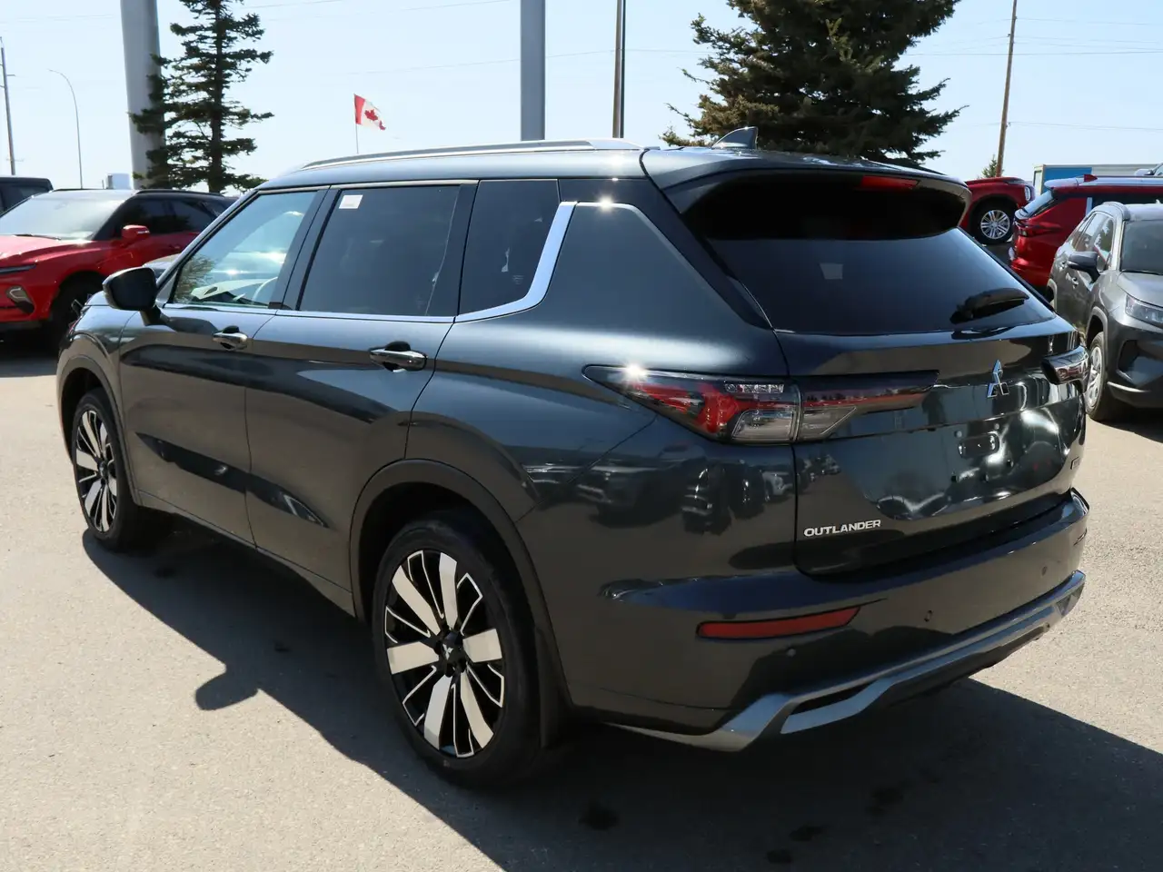 Mitsubishi Outlander photo Mitsubishi Outlander
