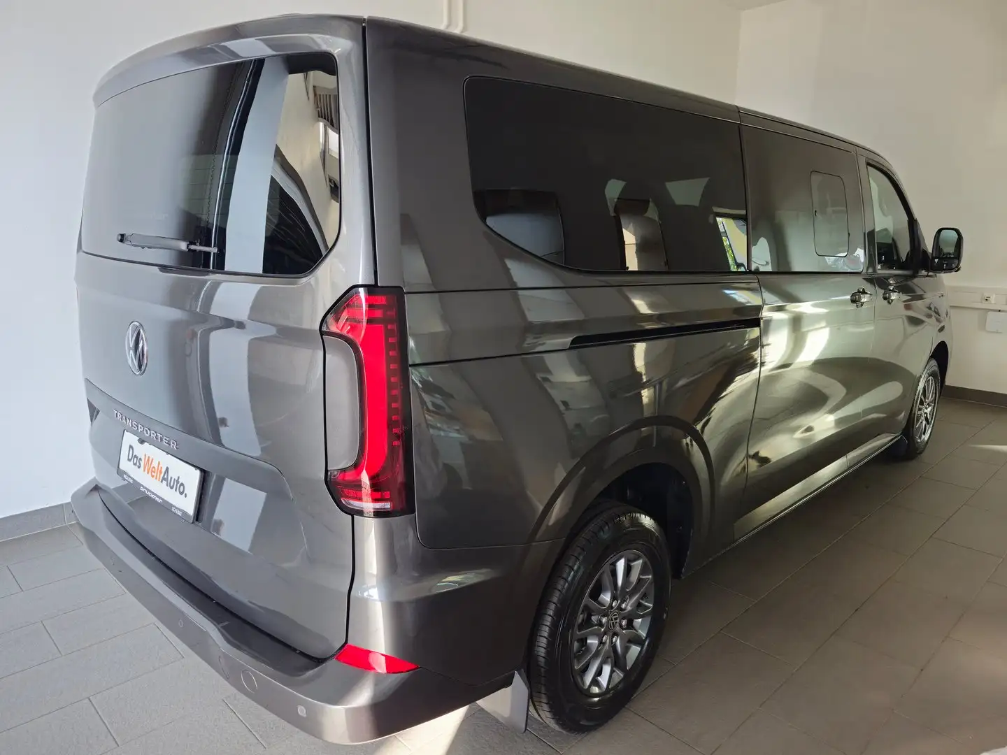 Volkswagen Transporter Kombi LR TDI Grau - 2