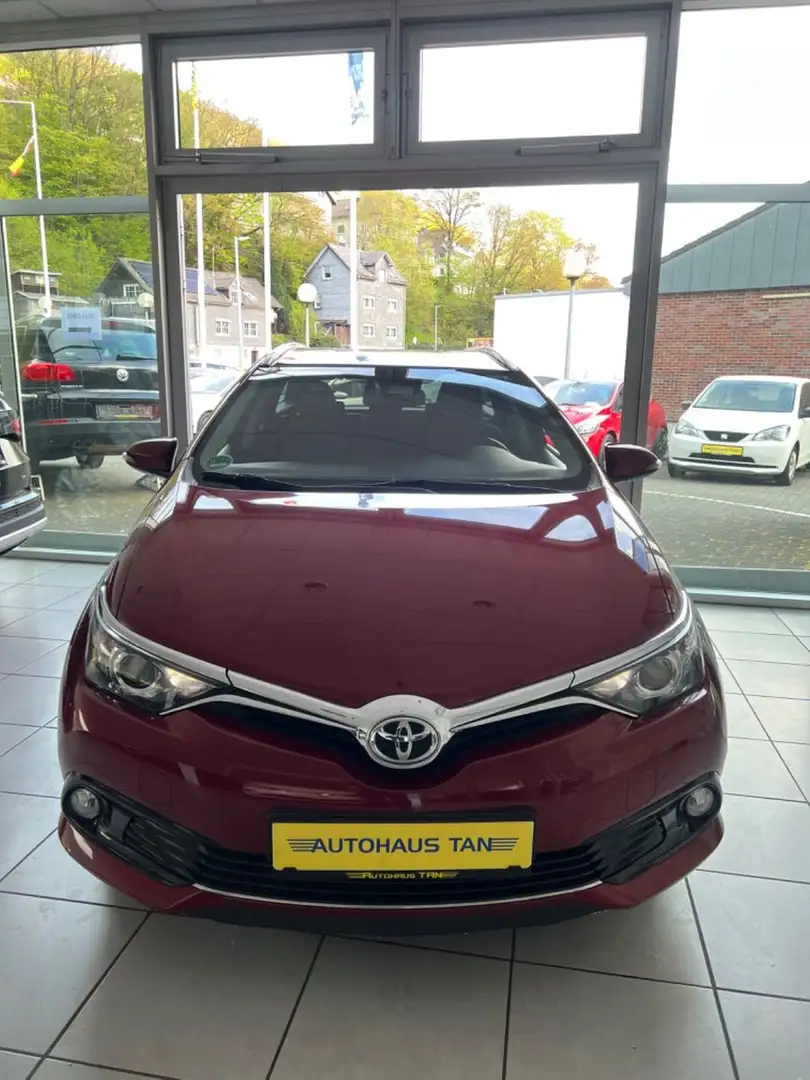 Toyota Auris Touring Sports Edition-S+ Rouge - 2