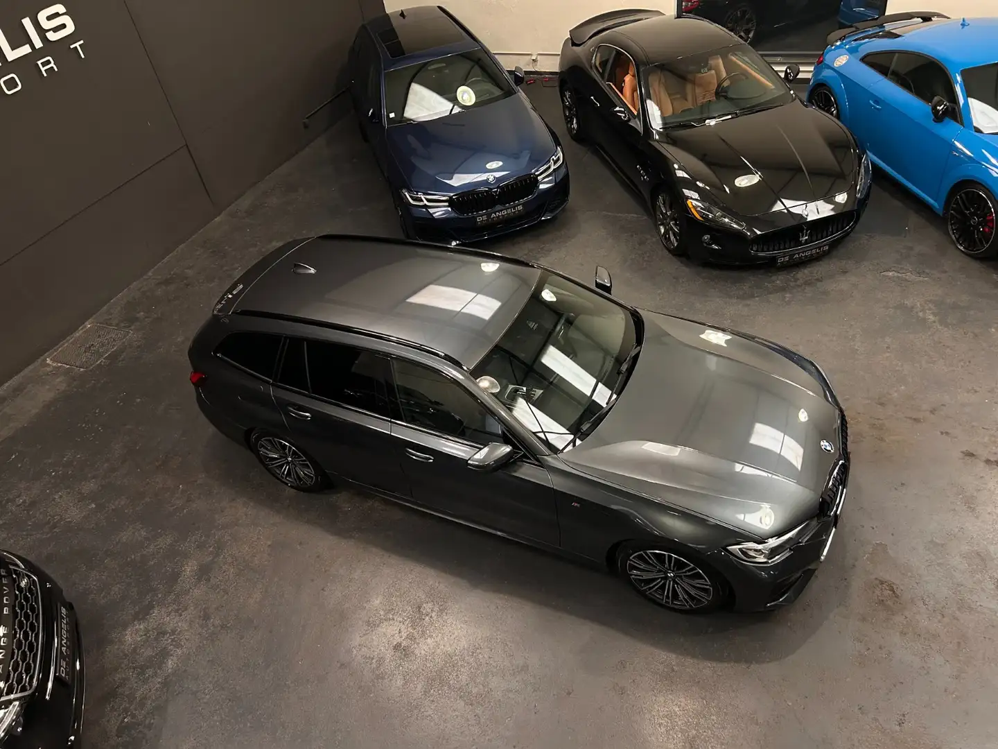 BMW 318 M SPORT Gris - 2