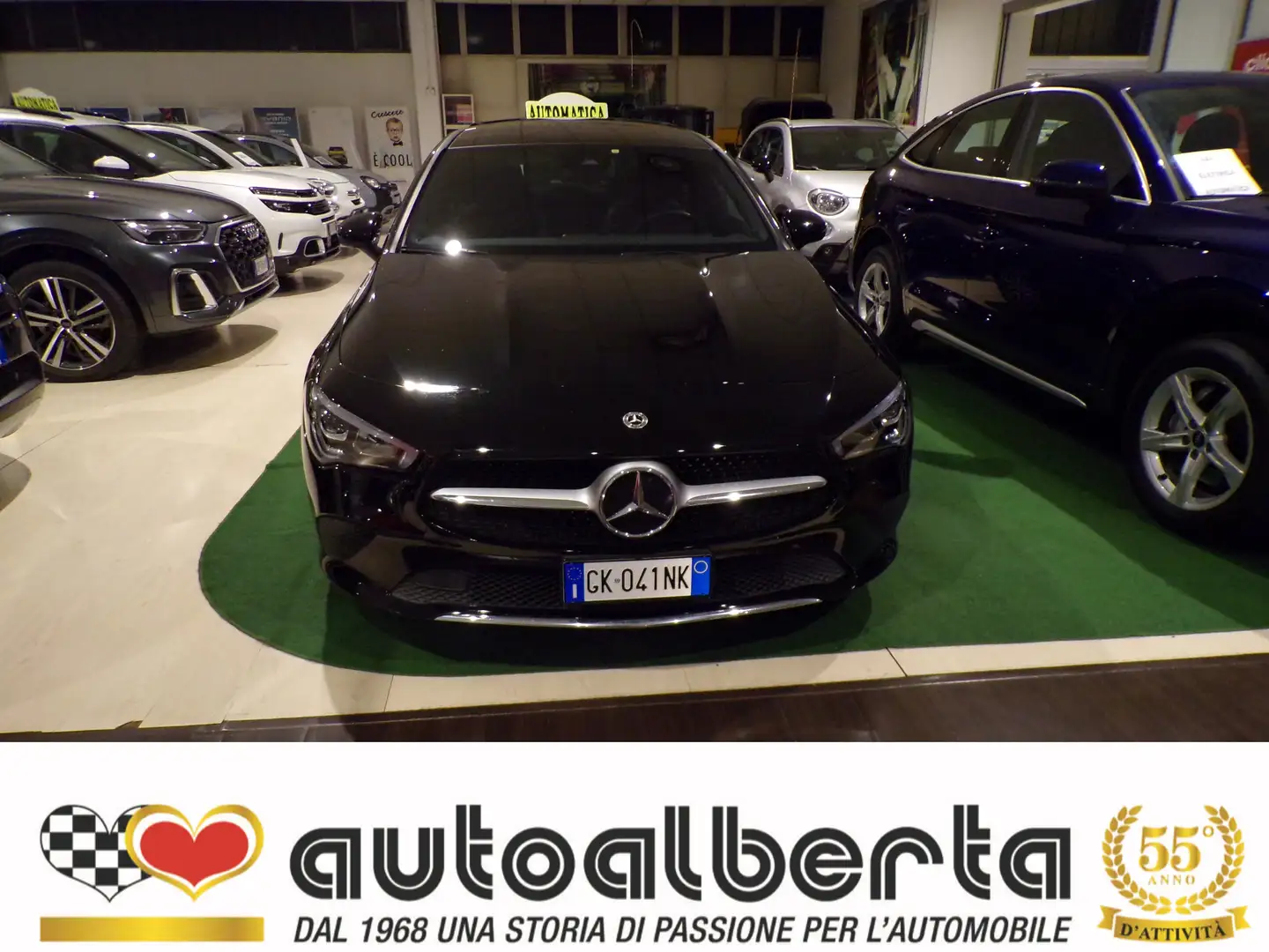 Mercedes-Benz CLA 200 Sh.Brake - Shooting Brake d Sport 4matic 150cv Nero - 2