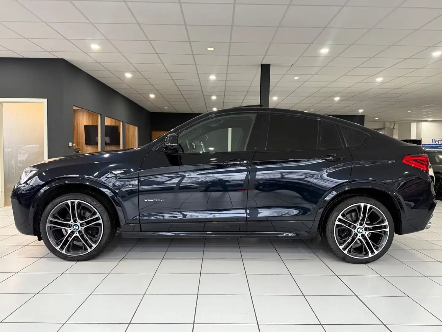 BMW X4 35d xDrive M *LED*KAM*GSD*MFL*NAVI*360°*H&K* Schwarz - 2