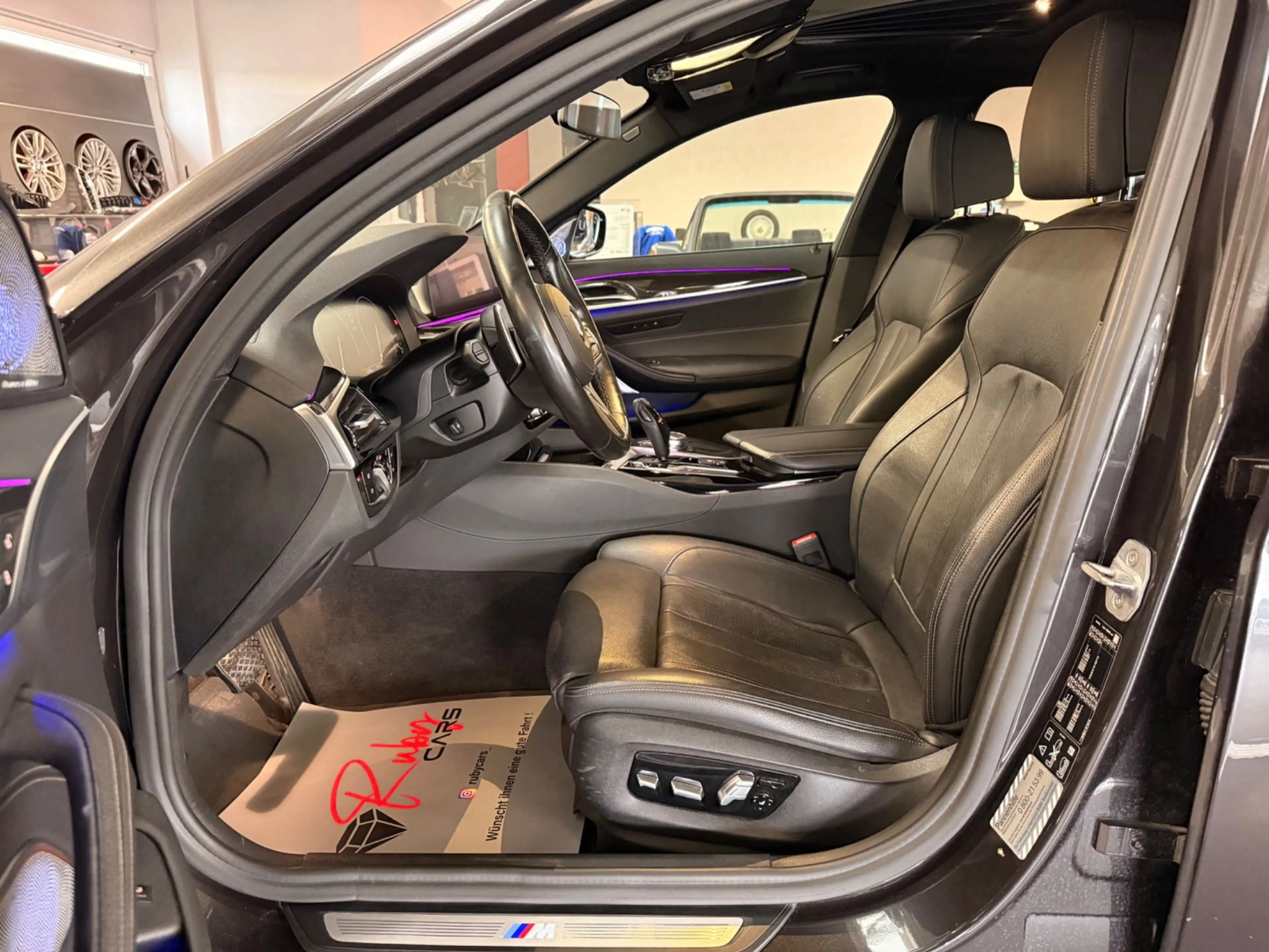 BMW 540 5er - 540 i M Sport Sitzkühlung | Glasdach | ACC — photo 12