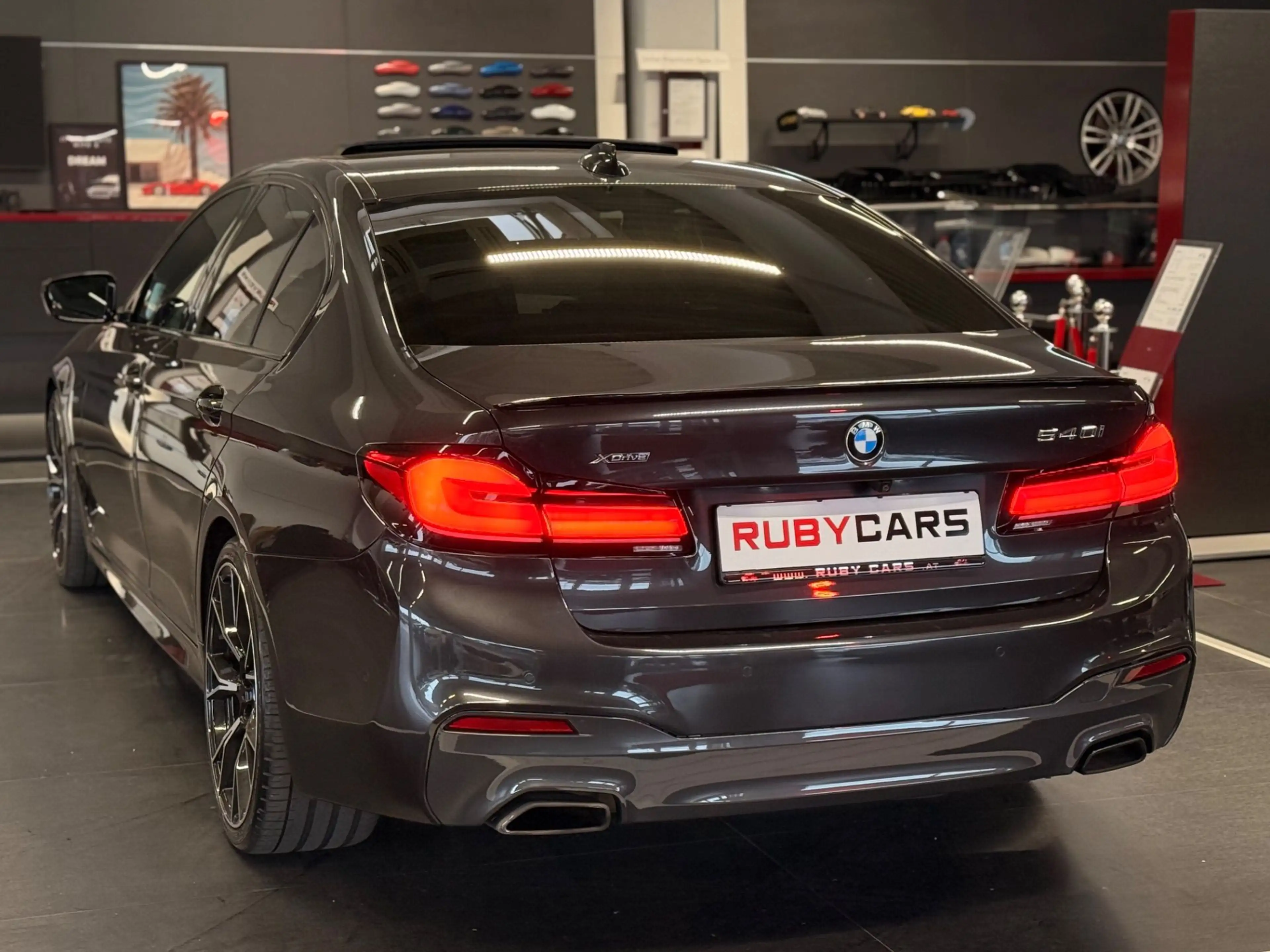 BMW 540 5er - 540 i M Sport Sitzkühlung | Glasdach | ACC — photo 6