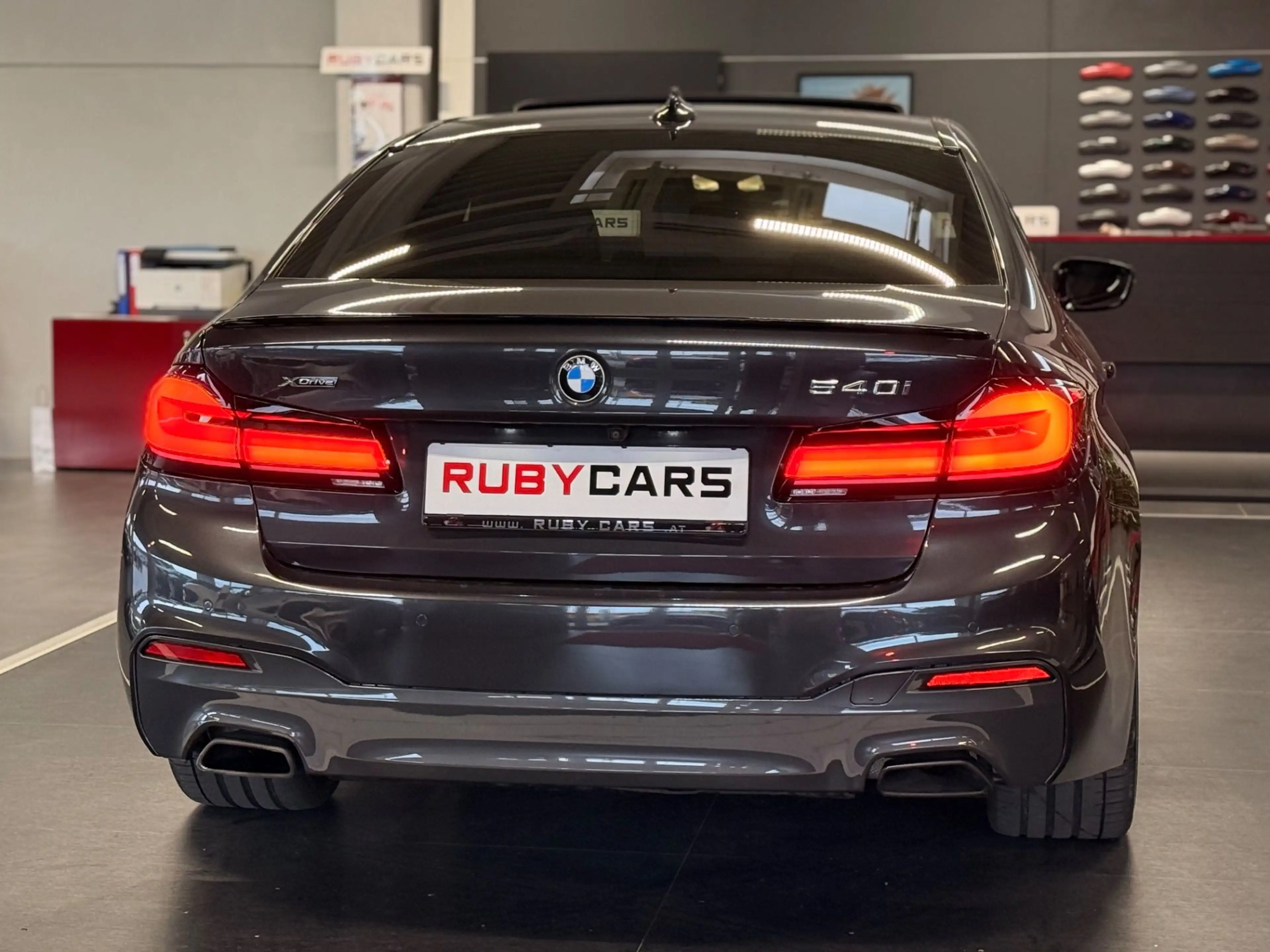 BMW 540 5er - 540 i M Sport Sitzkühlung | Glasdach | ACC — photo 9