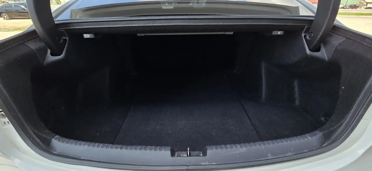 Acura TLX снимка Acura TLX