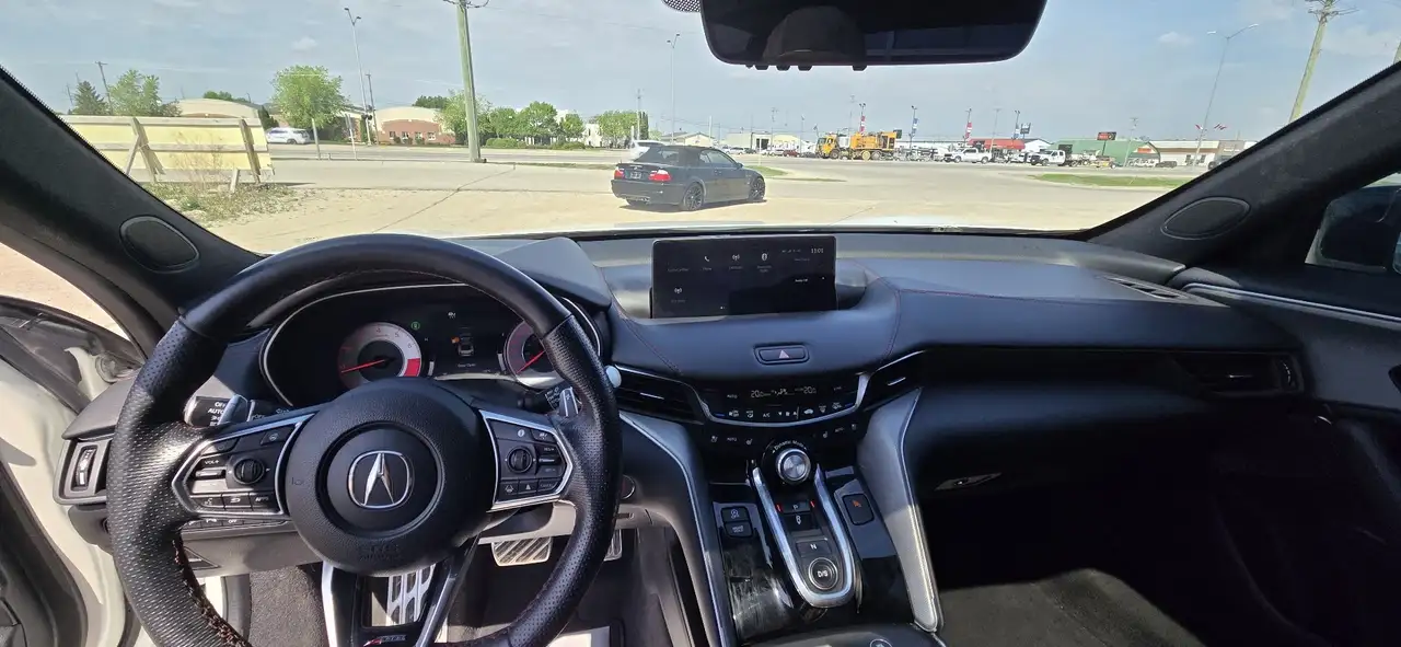 Acura TLX снимка Acura TLX