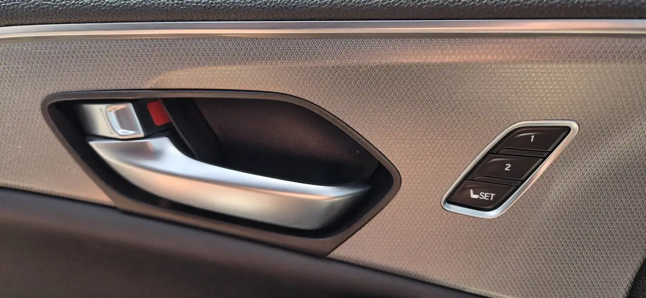 Acura TLX снимка Acura TLX