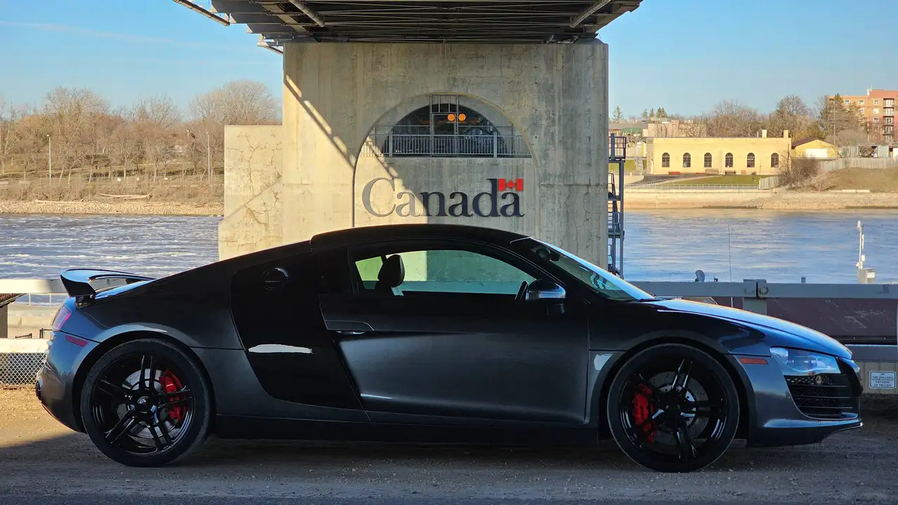 Audi R8 снимка Audi R8