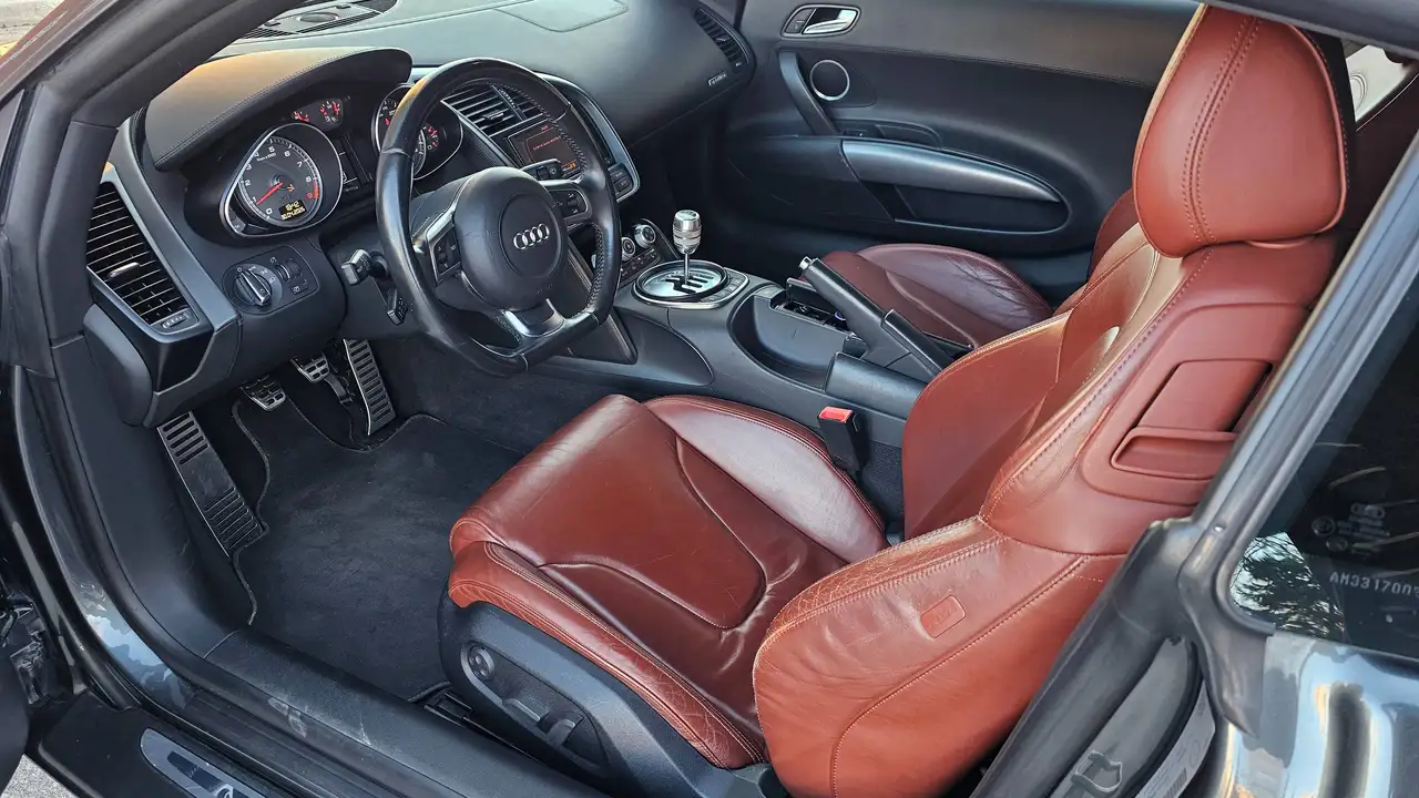 Audi R8 снимка Audi R8