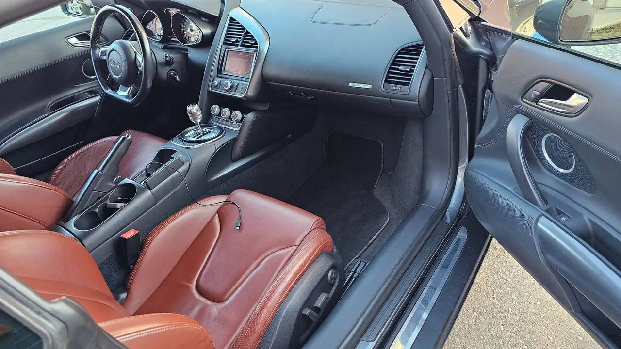 Audi R8 снимка Audi R8