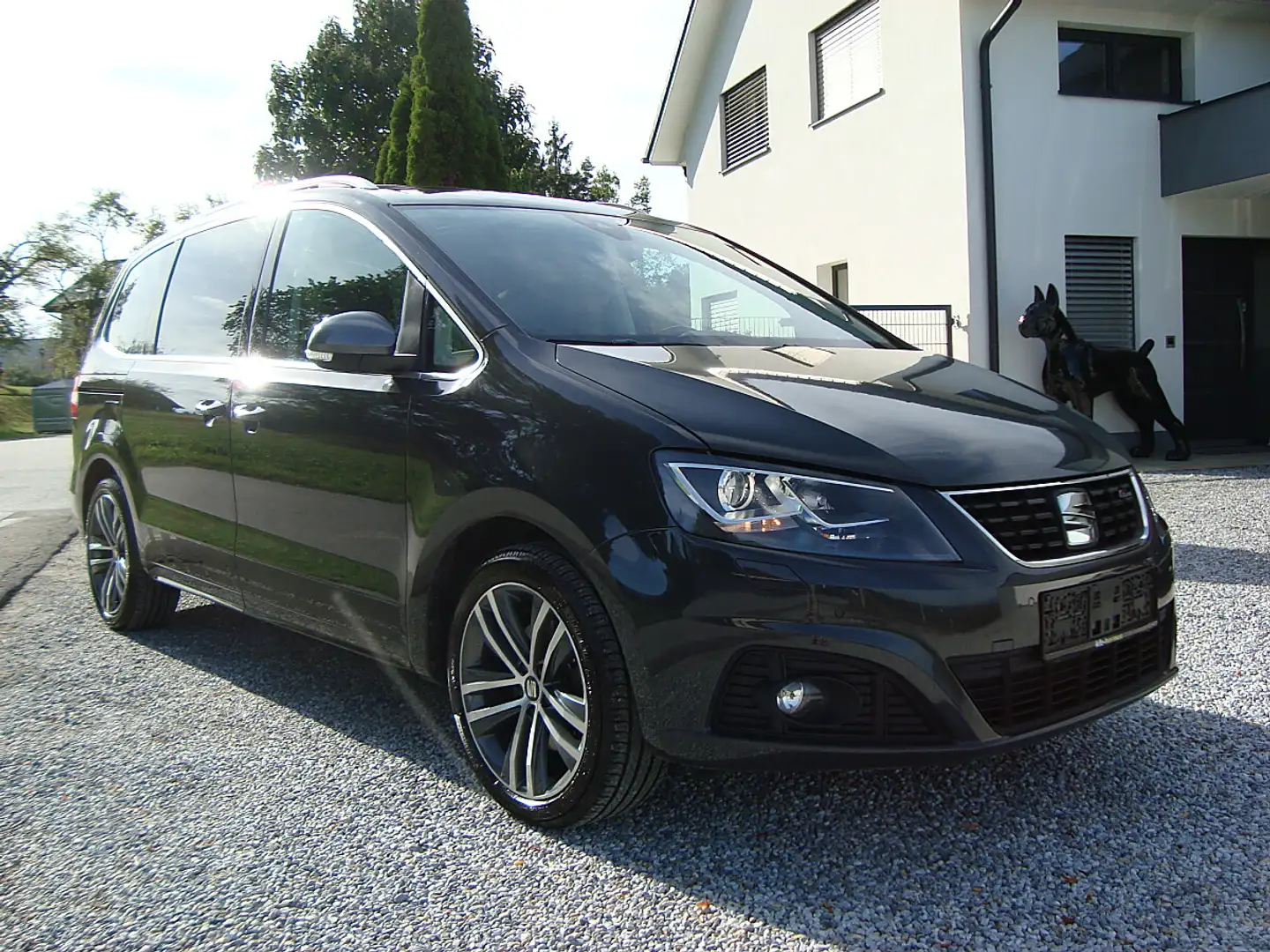 SEAT Alhambra FR Sportpaket Panorama 18-Zoll Bestpreis !! Grau - 1