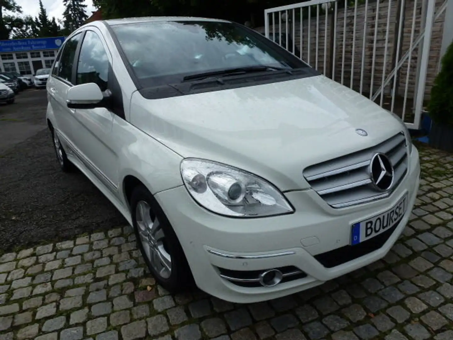 Mercedes-Benz B 150 Autom-Klima-Sitzheizung-erst 75.000 KM-eFH aktiver Wit - 2