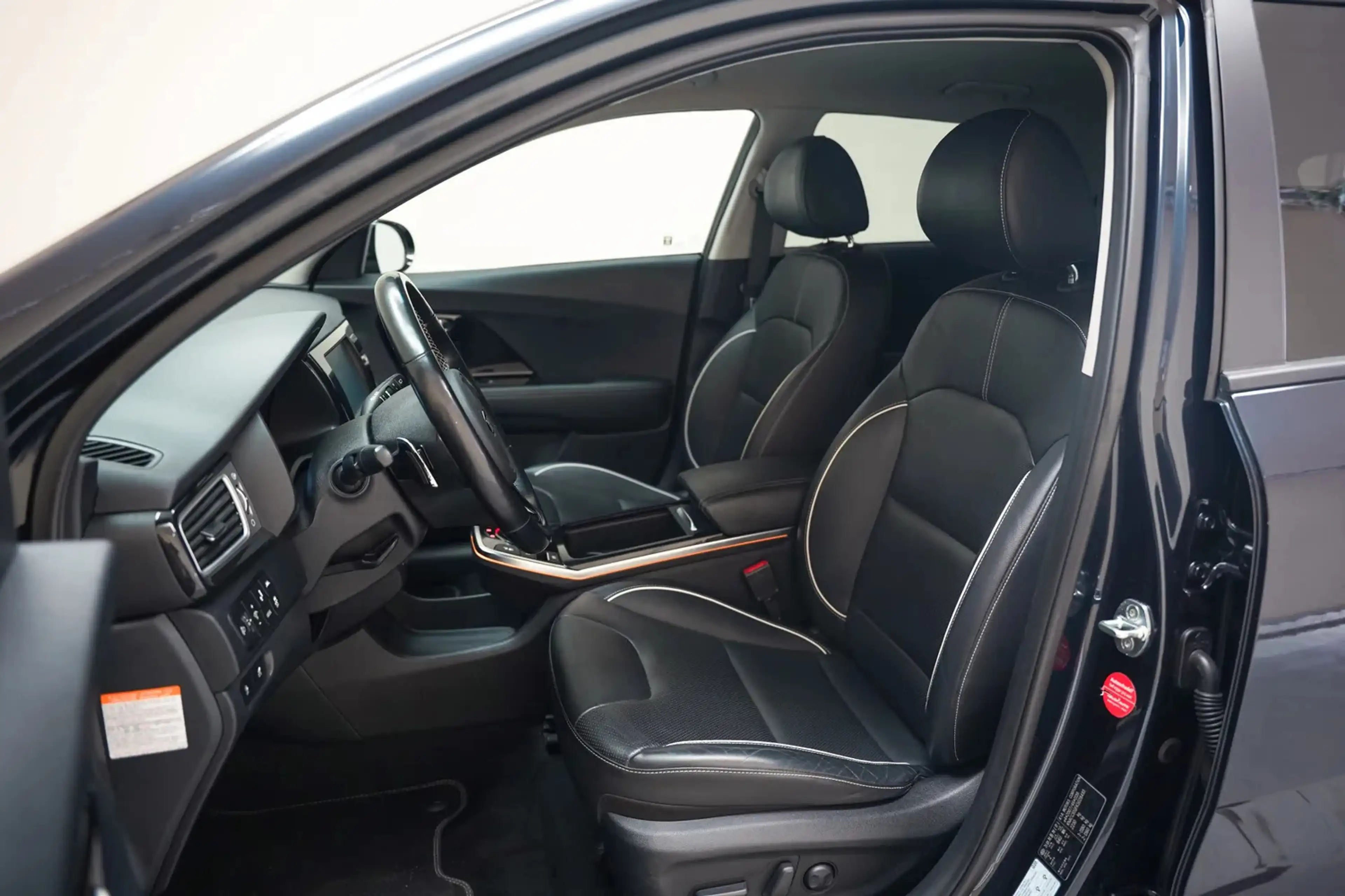 Kia e-Niro ExecutiveLine 64 kWh [ Navi Apple/Android Adapt. C — photo 10