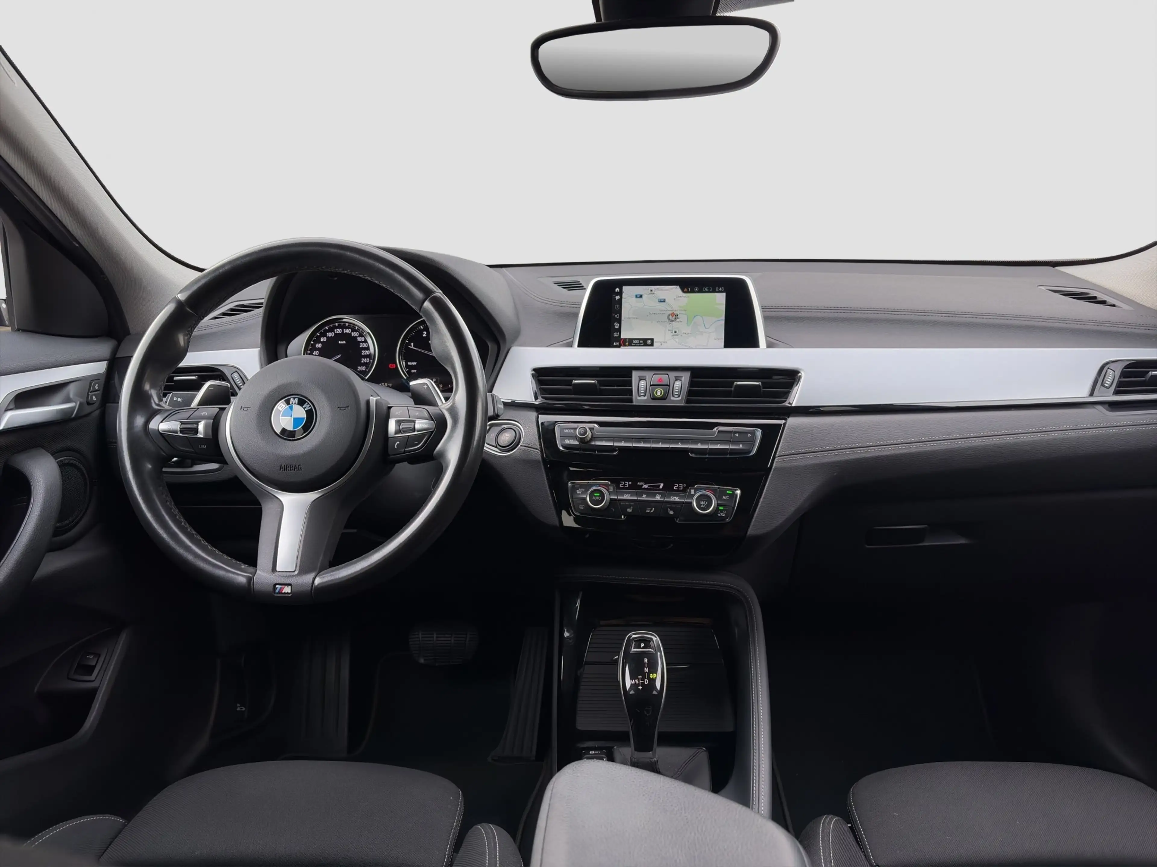 BMW X2 sDrive 18d Advantage — photo 12