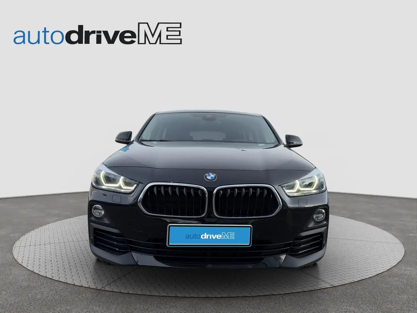 BMW X2 sDrive 18d Advantage Schwarz - 2