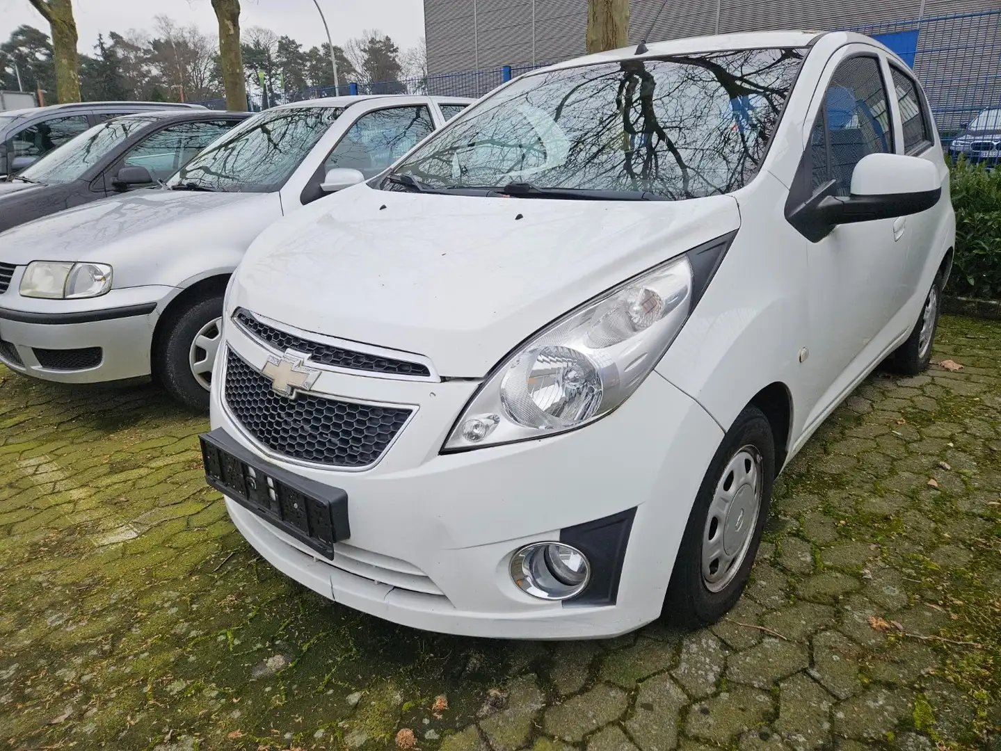 Chevrolet Spark LS Weiß - 1