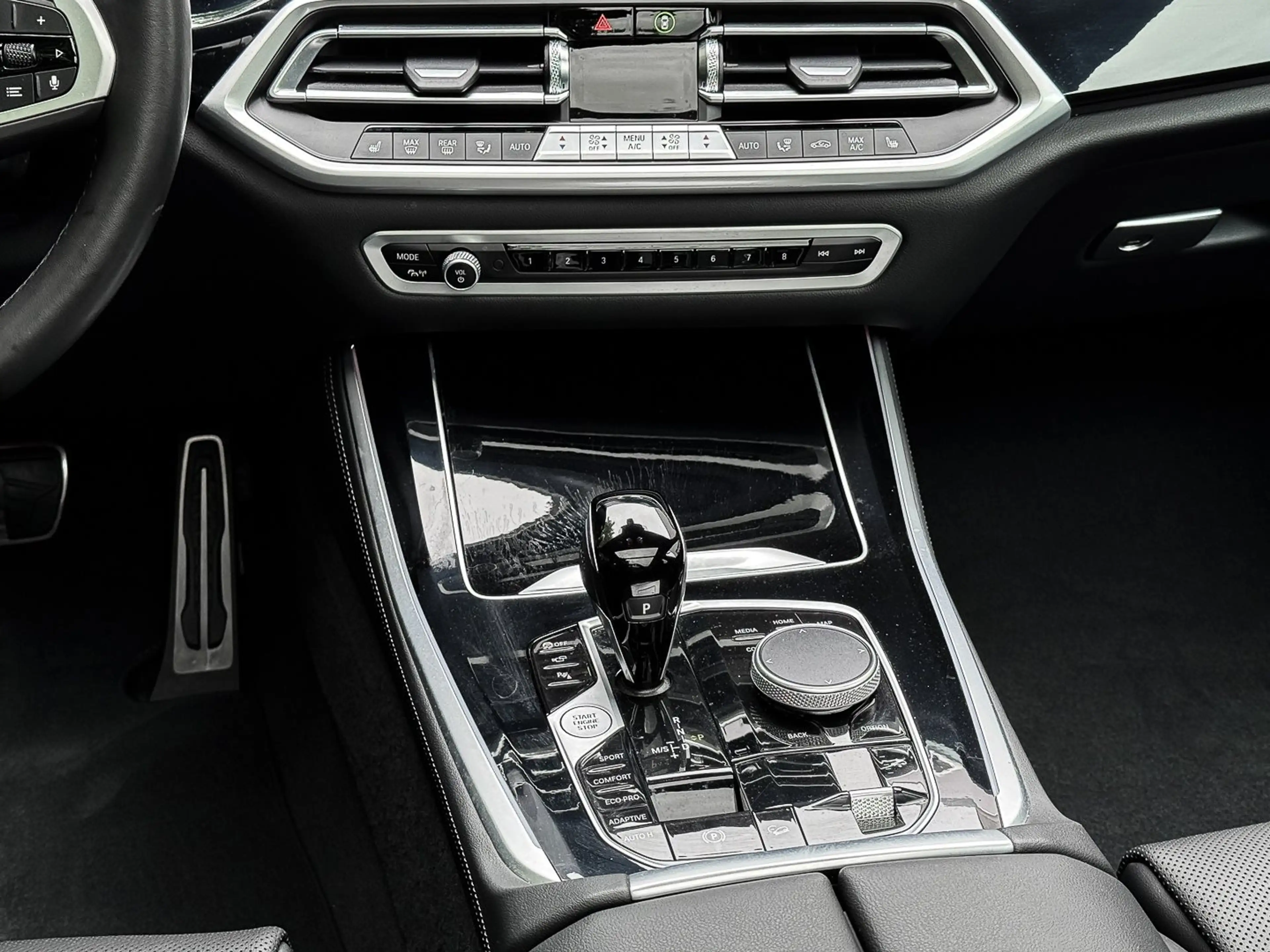 BMW X5 xDrive30d DA PROF,PANO,AHK,Integral,PA+ — photo 12