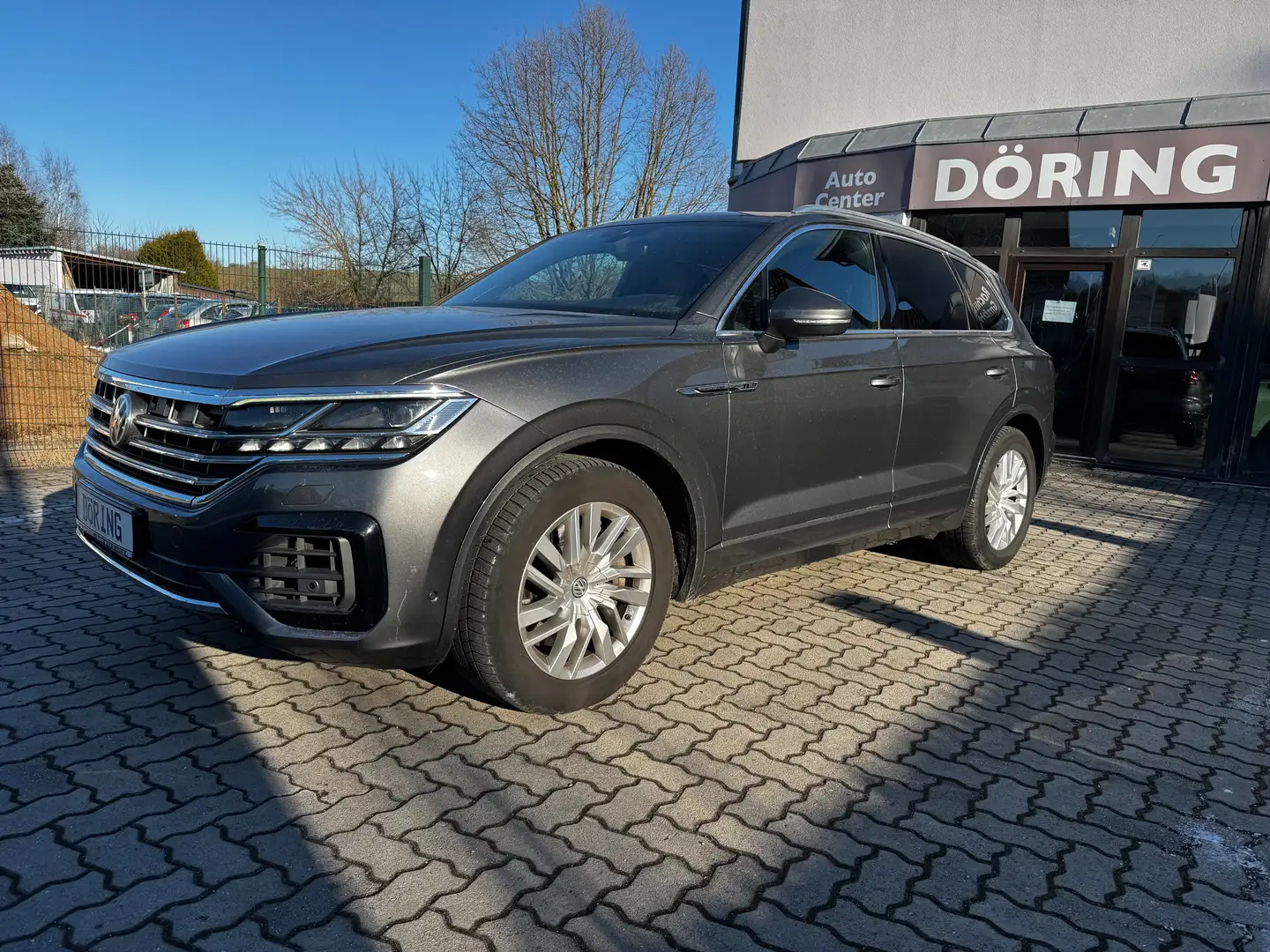 Volkswagen Touareg R-Line 4Motion Standheizung Dach Massage Grau - 2
