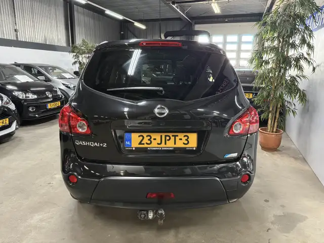 Nissan Qashqai+2 view 5