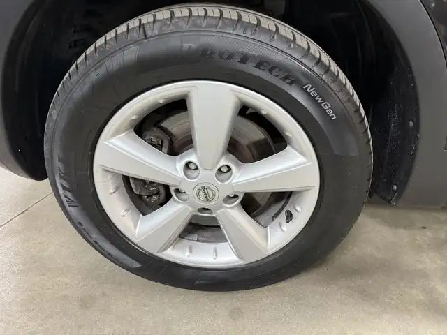 Nissan Qashqai+2 view 7