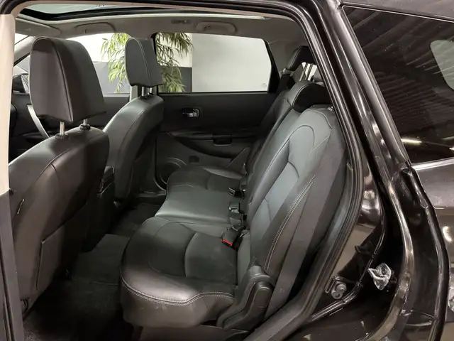 Nissan Qashqai+2 view 9