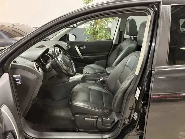 Nissan Qashqai+2 view 8