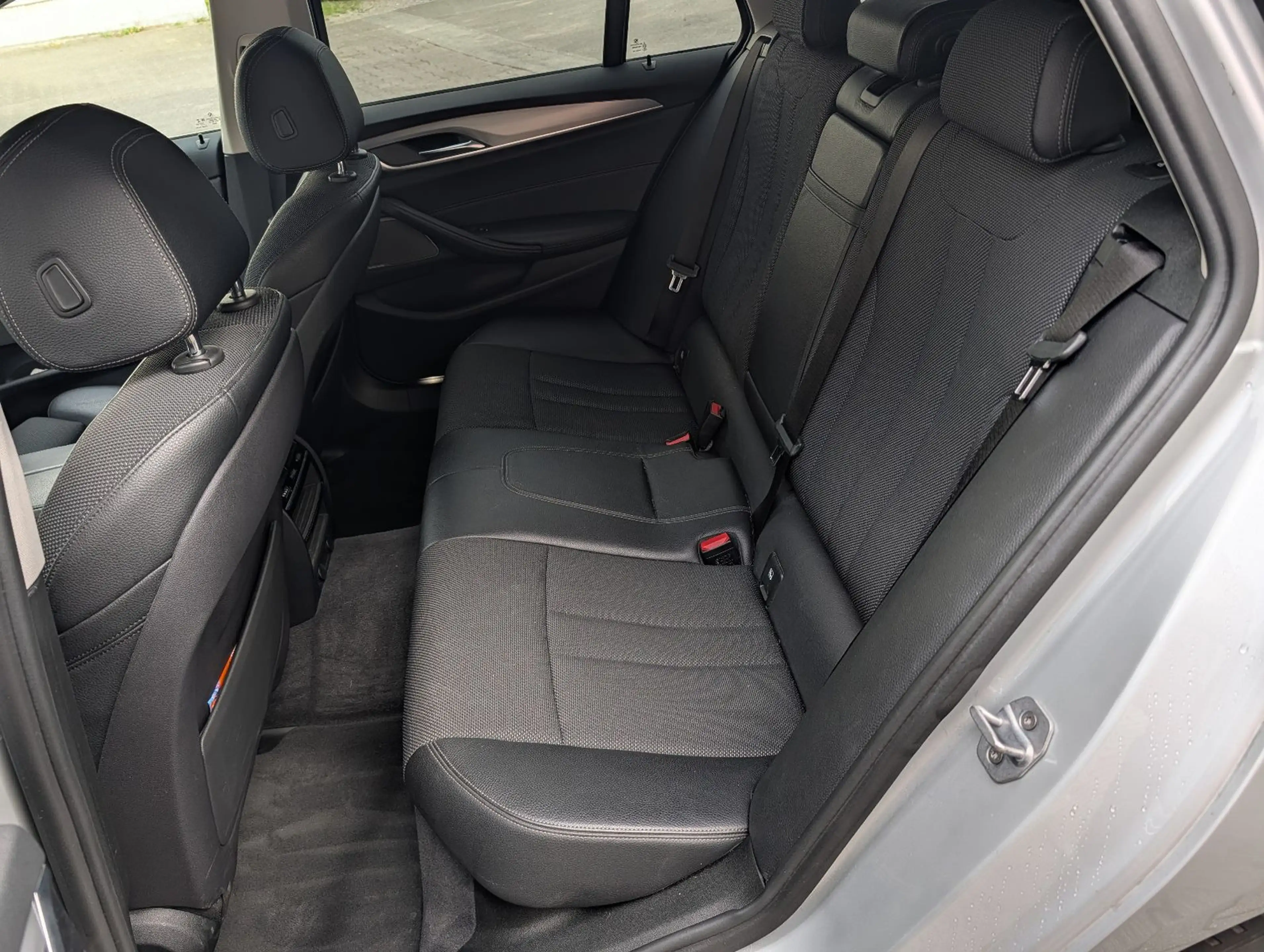 BMW 530 5 Touring 530 d xDrive Sport Line LED Sports — photo 18