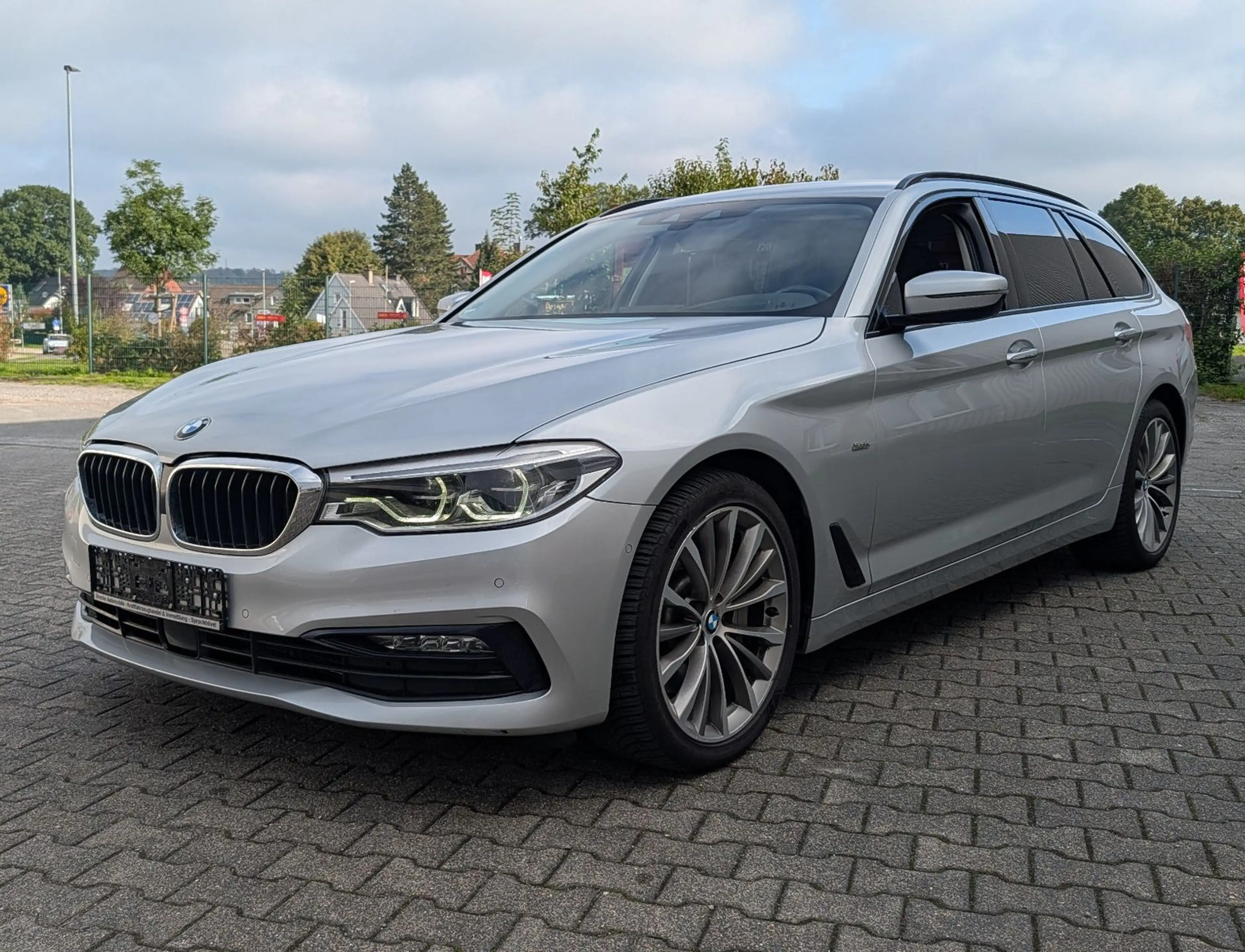 BMW 530 5 Touring 530 d xDrive Sport Line LED Sports