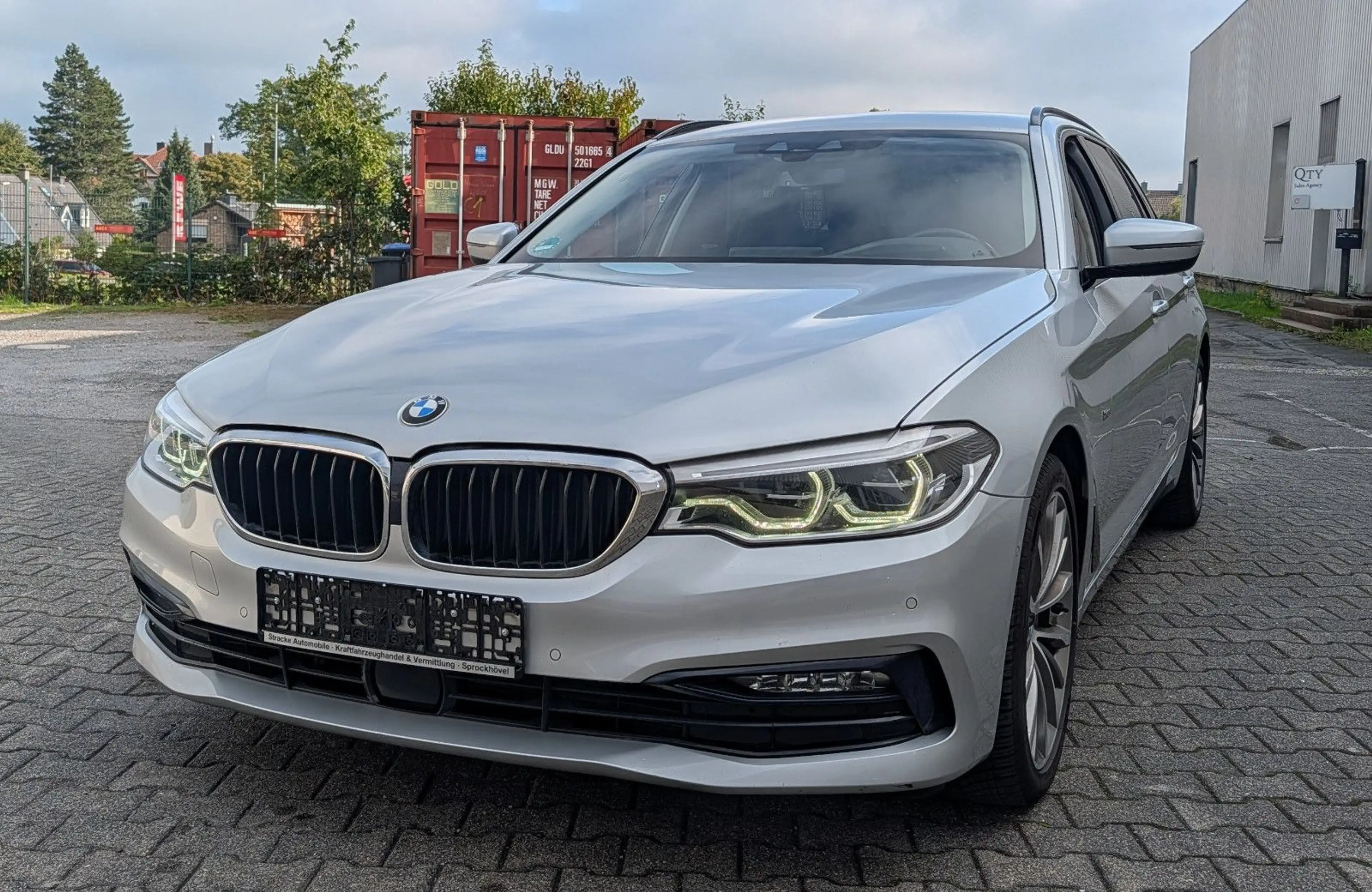BMW 530 5 Touring 530 d xDrive Sport Line LED Sports — photo 5
