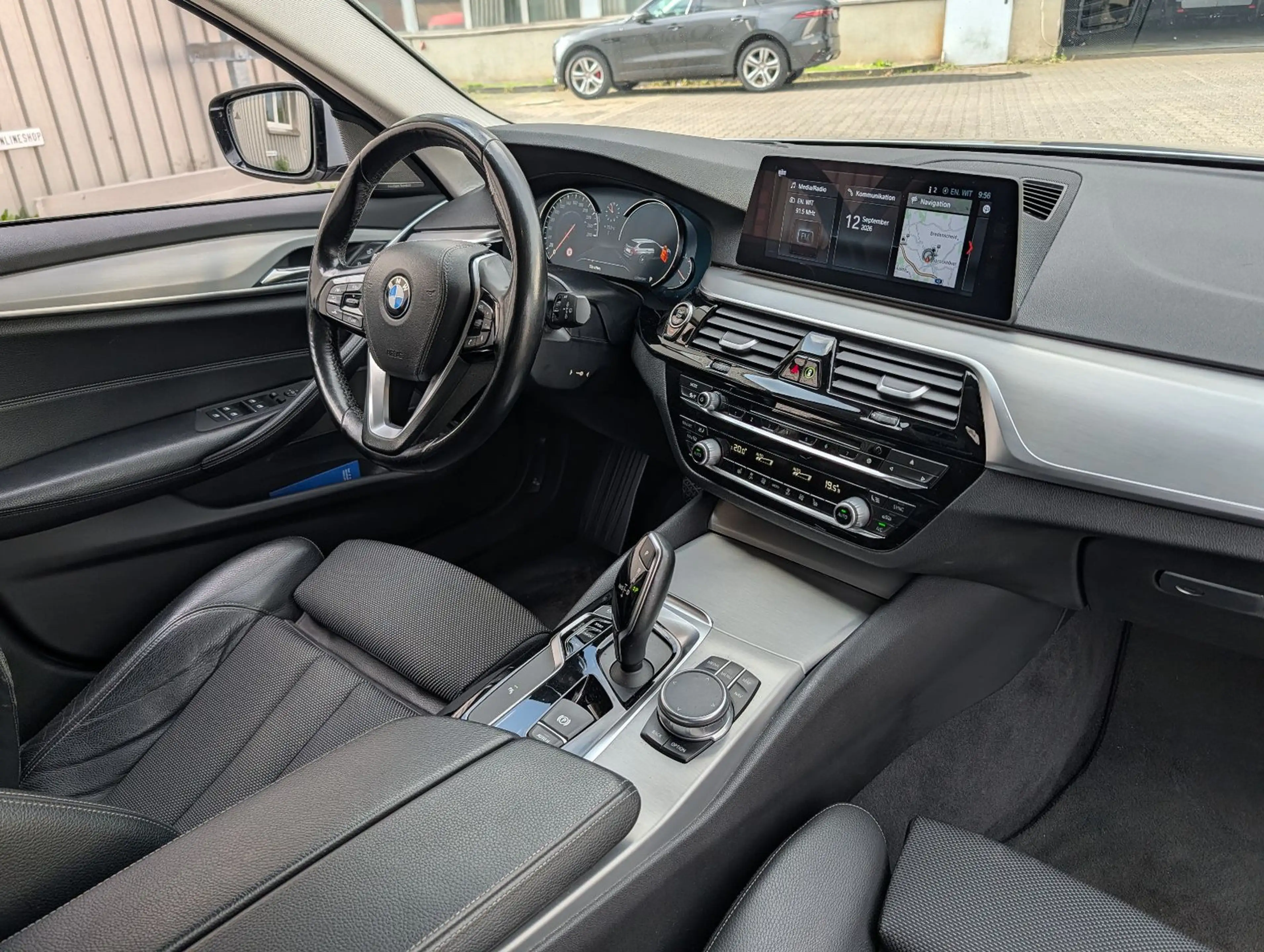 BMW 530 5 Touring 530 d xDrive Sport Line LED Sports — photo 15