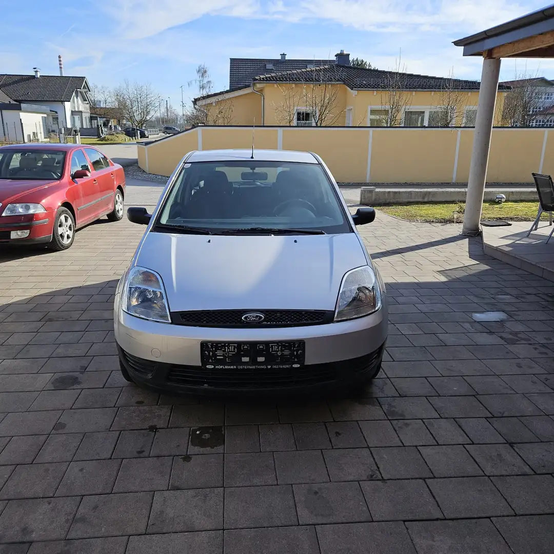 Ford Fiesta 1.3 - 2