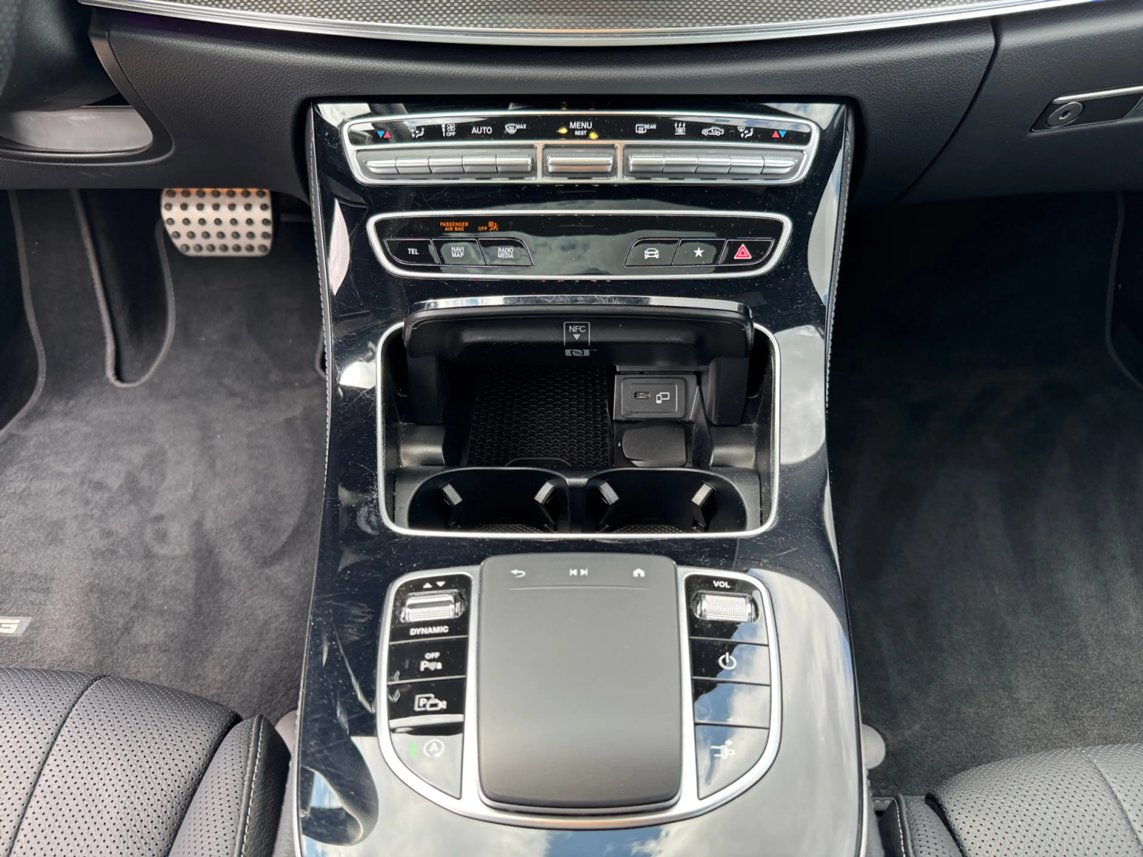 Mercedes-Benz E 450 AMG 4Matic Standh Pano Sitzklima Distronic — photo 8