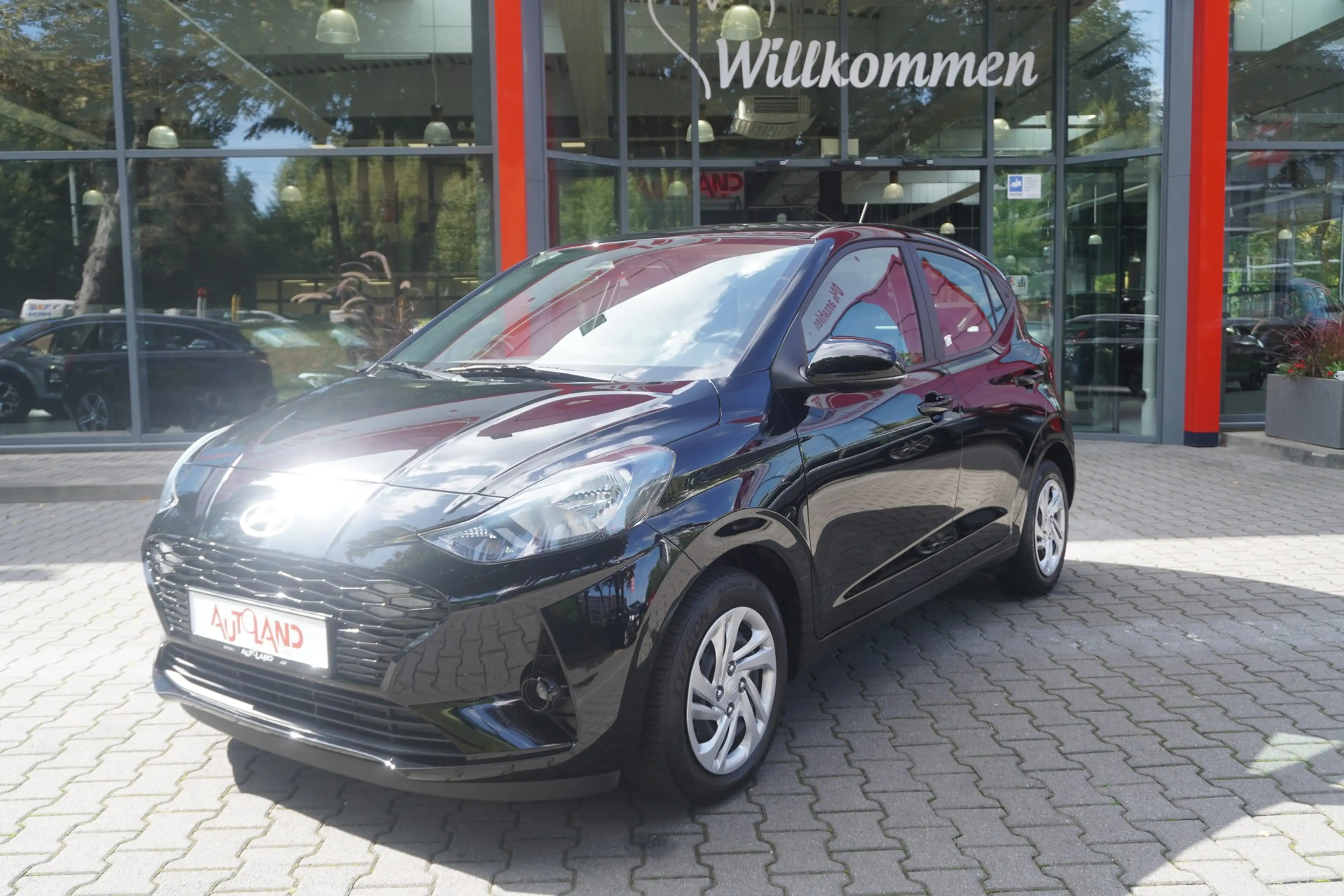 Hyundai i10 1.0 Trend Digitales Cockpit Tempomat DAB USB — photo 2