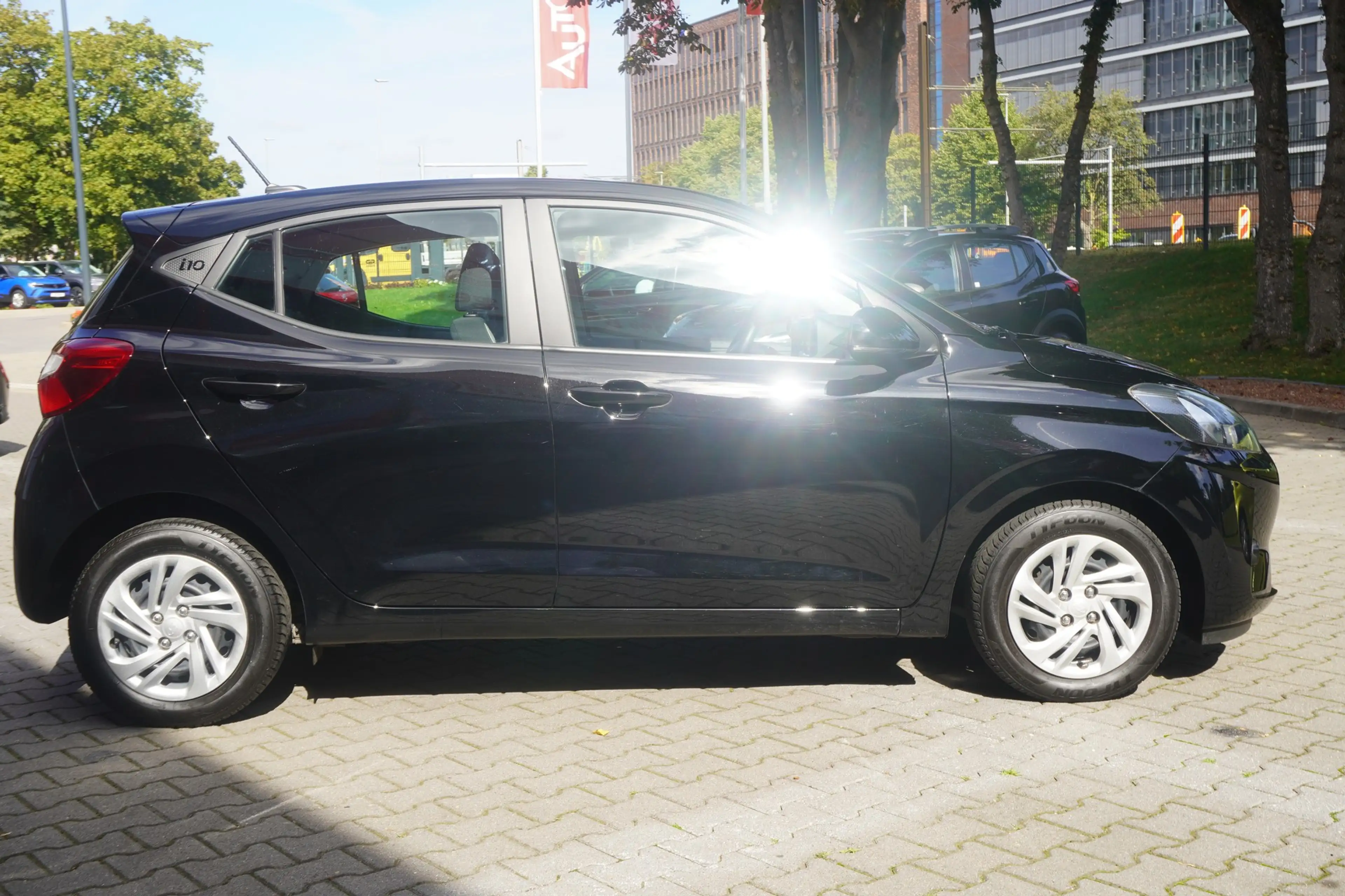 Hyundai i10 1.0 Trend Digitales Cockpit Tempomat DAB USB — photo 5