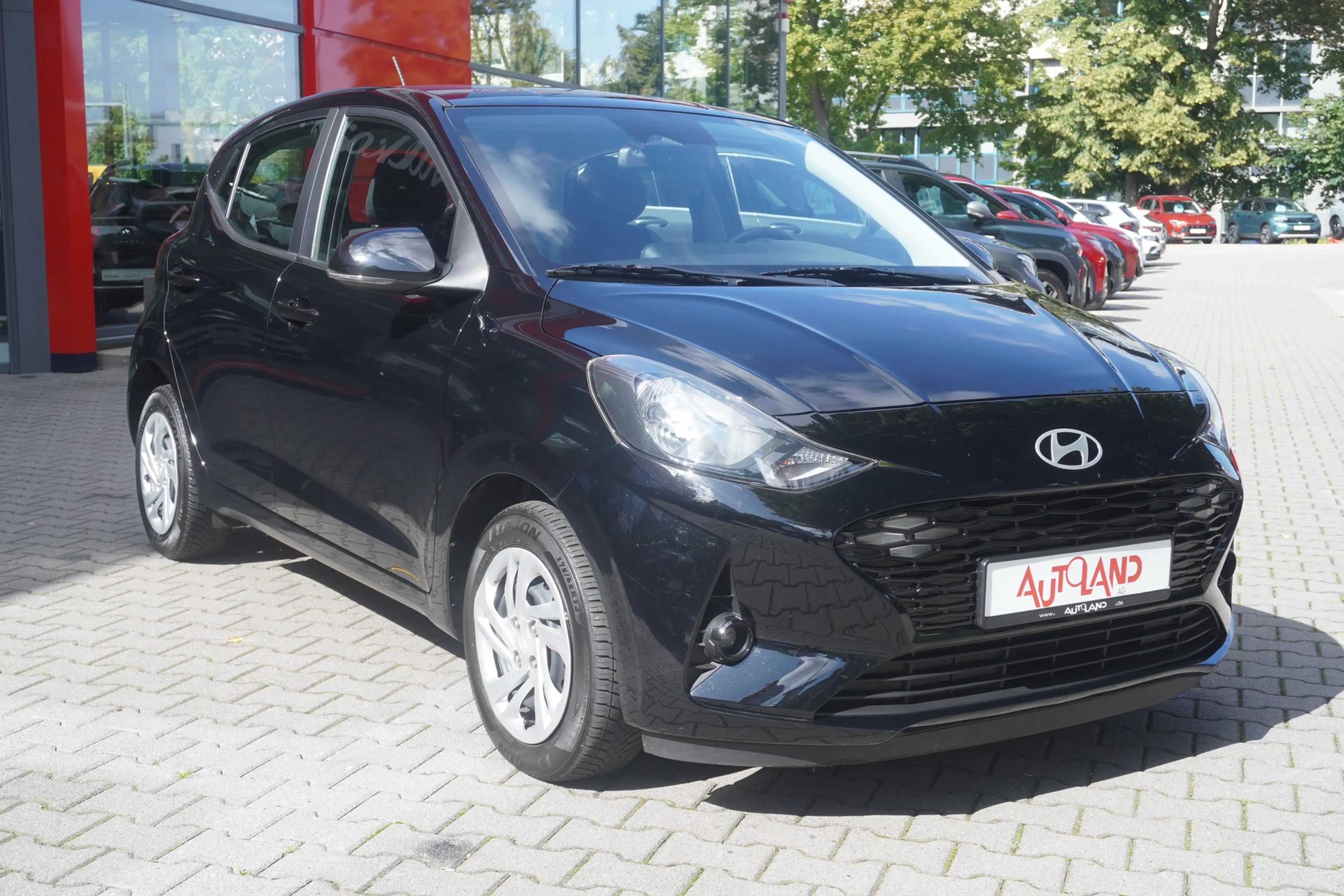 Hyundai i10 1.0 Trend Digitales Cockpit Tempomat DAB USB — photo 4