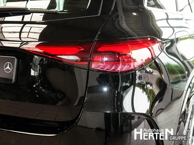 Mercedes-Benz GLC view 14