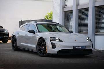 Taycan GTS Sport Turismo PCCB-PDCC-INNO-PANO-HINTERACHSL.-CARBON-VOLL