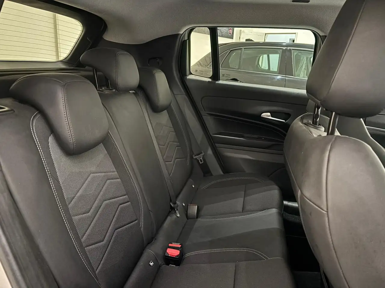 Jeep Avenger 1.2 turbo Altitude fwd 100cv SUMMIT PACK 11