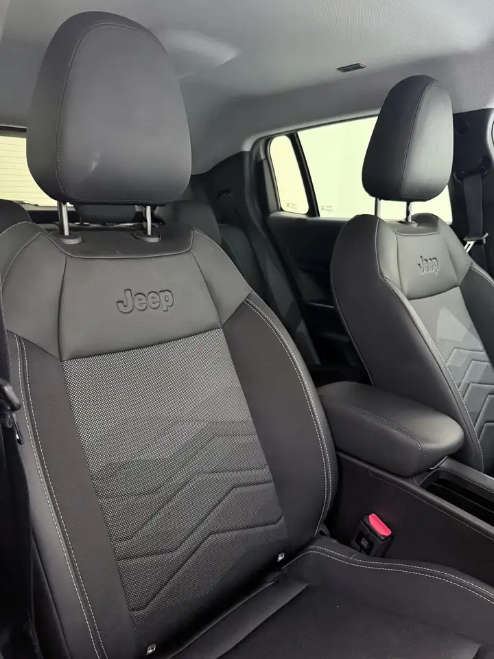 Jeep Avenger 1.2 turbo Altitude fwd 100cv SUMMIT PACK 9