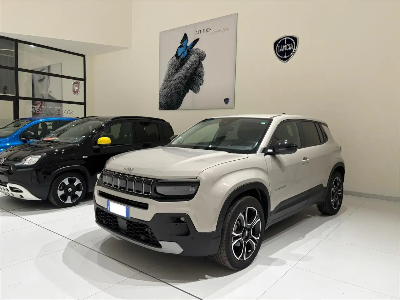 Jeep Avenger 1.2 turbo Altitude fwd 100cv SUMMIT PACK 8