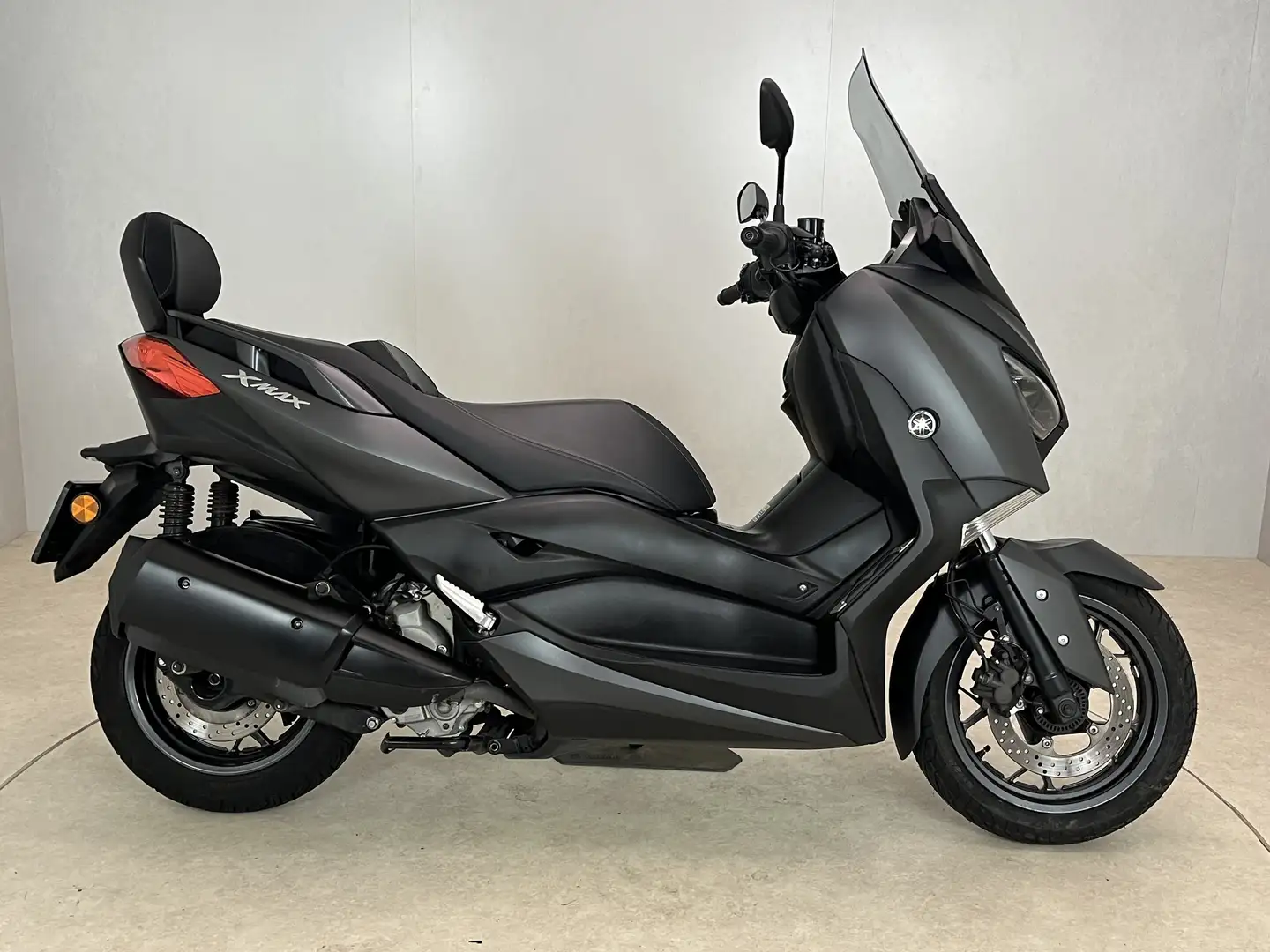 Yamaha X-Max 300 ABS Grijs - 1