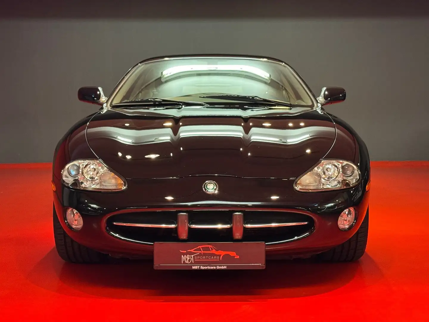 Jaguar XK8 COUPÉ/4.2 V8/298 PS/FACELIFT/AUT/LEDER/TOP!! Černá - 1