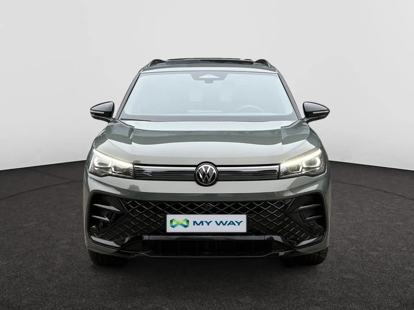 Volkswagen Tiguan Tiguan R-Line Business Premium 1.5 eTSI 110 kW (15 Groen - 2