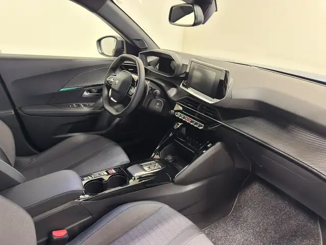 Peugeot 2008 view 15