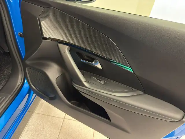 Peugeot 2008 view 10