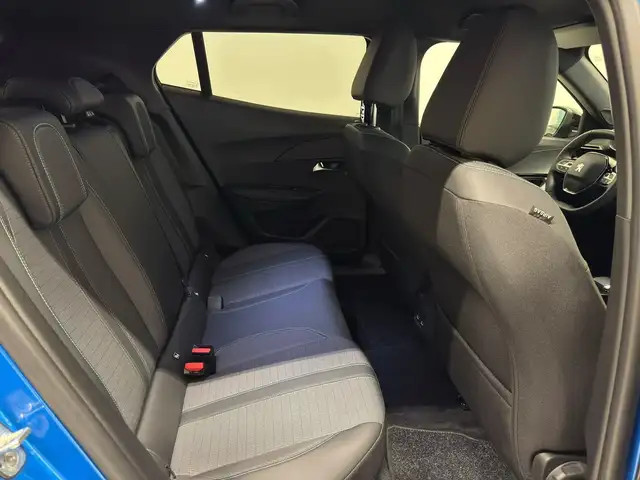 Peugeot 2008 view 5