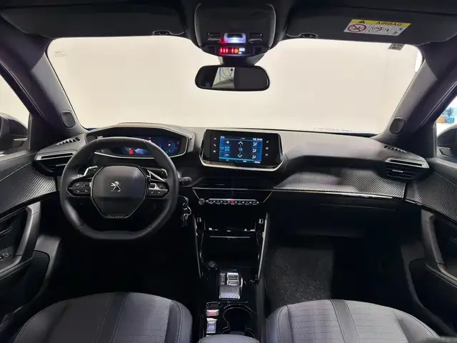 Peugeot 2008 view 4