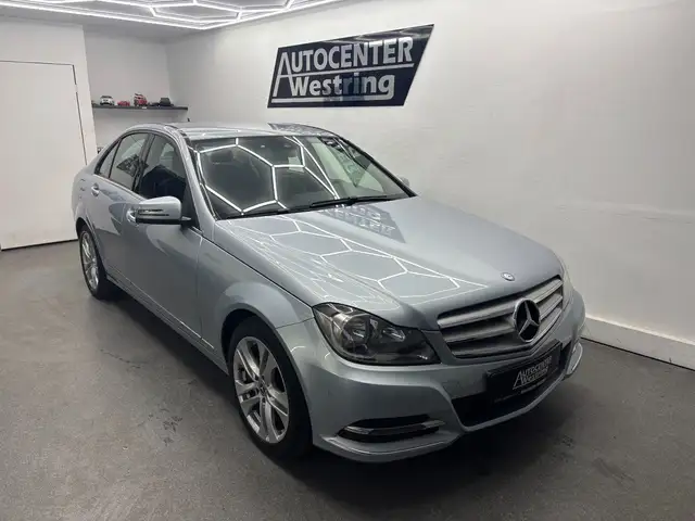 Mercedes-Benz C 180 CGI BlueEfficiency*Avantgarde*Navi*leder*